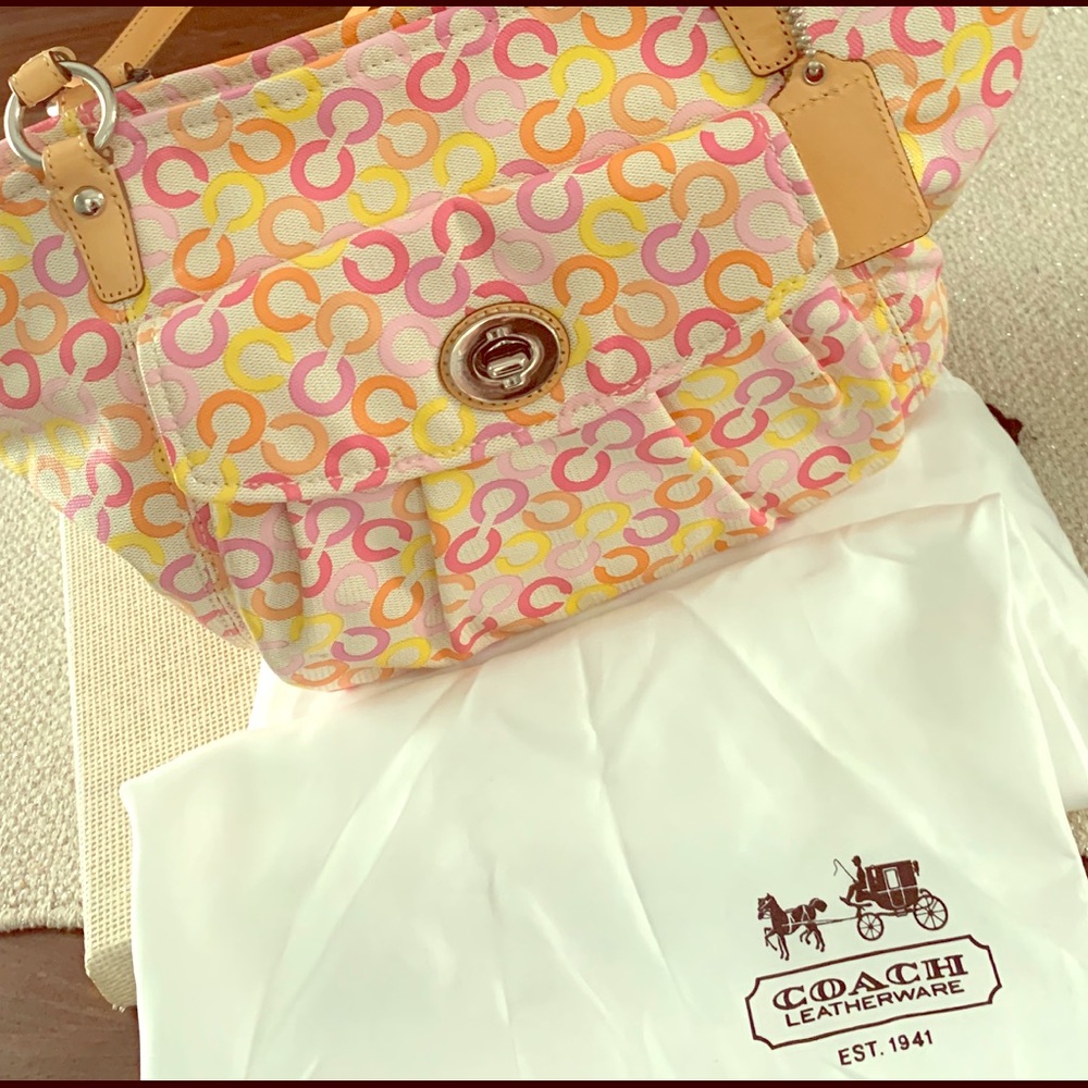 Sherbet “c” Coach Leather Handbag